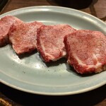 炭火焼肉ホルモン うらら - 