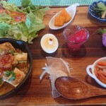 Mahana Table - 