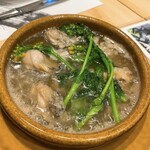 四ツ橋・新町 牡蠣と肉たらしビストロAKIRA - 牡蠣のアヒージョ