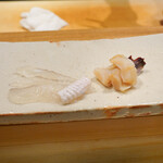 東麻布 天本 - ひらめとみる貝