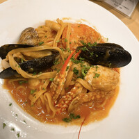 四ツ橋・新町 牡蠣と肉たらしビストロAKIRA - 海の幸てんこ盛りペスカトーレ