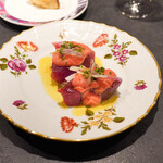 三和 - 一本釣り鰹のカルパッチョ、トマトソース