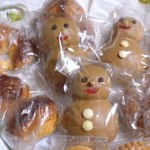 ドミニク ドゥーセの店 - 雪だるま型のパン♪　　お気に入りになりました(^_-)-☆
