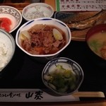 山塞 - 芋煮定食 ¥850