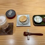 丸八製茶場 syn - 菓子・あて：最中と白玉あんバター 330円