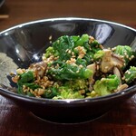 桶家乃隠居 - 菜の花としいたけごま和え