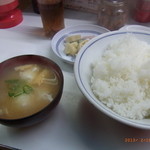 来々飯店 - 味噌汁美味しかった～