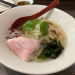 金町製麺 - 冷たい塩そば（麺半分）