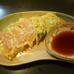 朝日屋 - 野菜焼餃子（トマト＆ニラ）