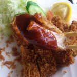 とわいらいと - 【2013年01月】ロースカツ定食にソース付けていただきます♪