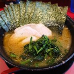 家系ラーメン 稲葉家 - 