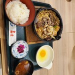 嘉文 - 牛鍋定食