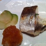 ささき - カマスの梅しそはさみ焼とザーサイの浅漬け