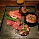 京やきにく 弘 - 2013/02　焼肉五種盛り