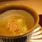 神保町 傳 - 鴨葱、蕪のお椀 あられを塗して 柚子の香り