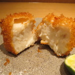 神保町 傳 - 白子のクリームコロッケ 塩とライムで2