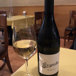 オステリア・ろじえ - いちばん安い白ワインは2,080円。十分、美味しいですね
