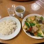 南海飯店 - 豚肉の野菜炒め＋ライス