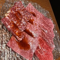 焼肉冷麺 ユッチャン 北新地店 - 特選上ハラミ・上カルビ・シンシン（本日の赤身）