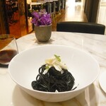 ブルガリ イル・カフェ - イカ墨のパスタ