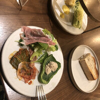 ERUTAN RESTAURANT BAR - 