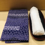 日本橋蛎殻町 すぎた - 膝掛けとお手拭き