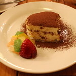 ピッコロ ベルゲン - 