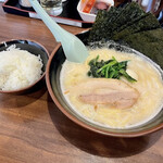 横浜家系ラーメン 吟家 - 