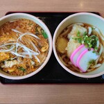 食事処　七福 - 選べるミニ丼(『辛ニラ玉ラーメン』と『イカ天うどん(冷)』)