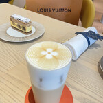 LE CAFE V - 