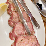 東昌園 - 特上タン塩　1760円（ここ以上のタン塩に会った事ない）