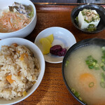 炭焼地鶏 山蔵 - 