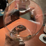 アイニーク - グラスから放たれる上品なフレイバーがたまりません