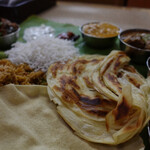 ルシ インドビリヤニ - パパド、パロタ、バスマティライス