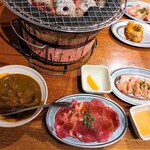 炭火焼肉いわしげ 中野店 - 