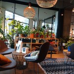 セラミカ - お店の 一画が カフェです  北欧雑貨も 置いてます
