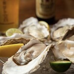 4坪 牡蠣小屋 キヨリト - 料理写真:北海道産生牡蠣漁師直送！！一年中食べれて、一個160円。
