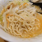 札幌本舗 - モッチモチの麺が美味しい。