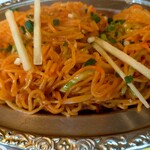 インド・ネパール料理　ＲＡＪＡ - チャウミンのズームイン  この麺がシコシコლ(´ڡ`ლ)