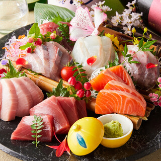 Delivered directly from Toyosu Market every day ◎ We recommend the extremely fresh ``5 types of Seafood''!