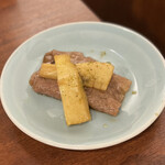 赤坂 らいもん - 
      新筍とサーロインの山椒すき焼き