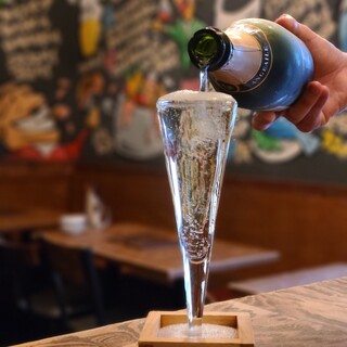 煮ジルといったら名物『あふれスパークリング』★