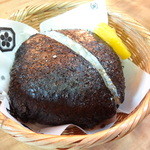 山賊砦 - 山賊むすび（４８３円）