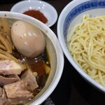 中華そば べんてん - つけ麺並、メンマ&チャーシュー、味付玉子、辛味別皿