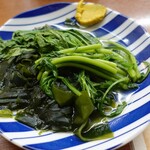 酒の奥田 - 春菊・わかめ