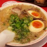 ラーメン魁力屋 - 特製醤油味玉ラーメン@750円