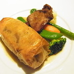 レストラン・セン - フランス産鳩胸肉のゆっくりロースト　フォアグラ入り　温野菜添え