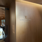 LOBBY LOUNGE - 