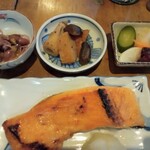 Tsuki mura - ホタルイカ酢味噌、炊き合わせ、漬物