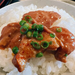 かつ美食堂 - ホルモンオンザライス♪